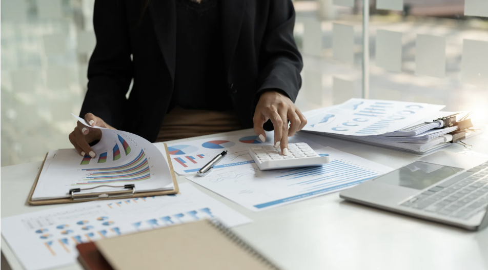 Economic Forecasting for Climate-Responsive Policy